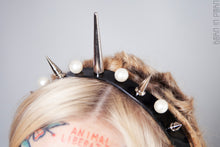 Load image into Gallery viewer, Pearl Unicorn