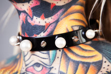 Načíst obrázek do prohlížeče Galerie, Queeny