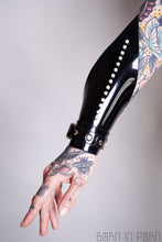 Načíst obrázek do prohlížeče Galerie, Pearl Alien - Bracelet